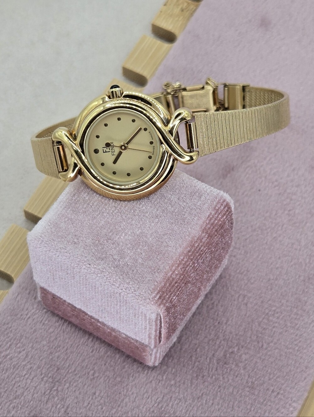 Classic Vintage Fendi Gold Ladies 25mm Watch